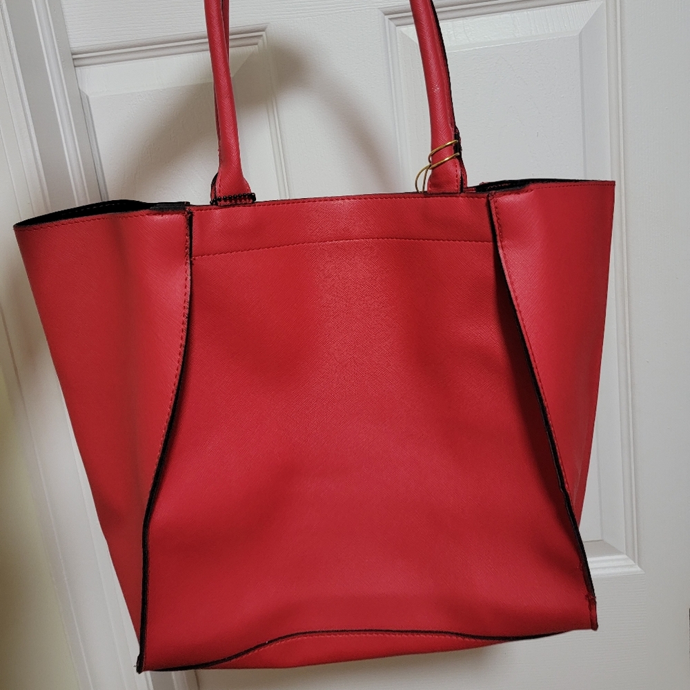 Elizabeth Arden Red Tote Shoulder Bag w Black Pom Pom Bag Charm.